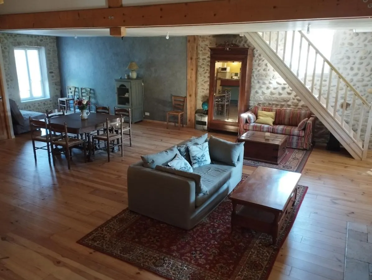 Villa Retour Aux Sources à Saint-Lattier Hébergement de vacances